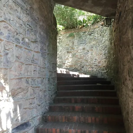 Panzió La Vignetta Casa Vacanze 2*